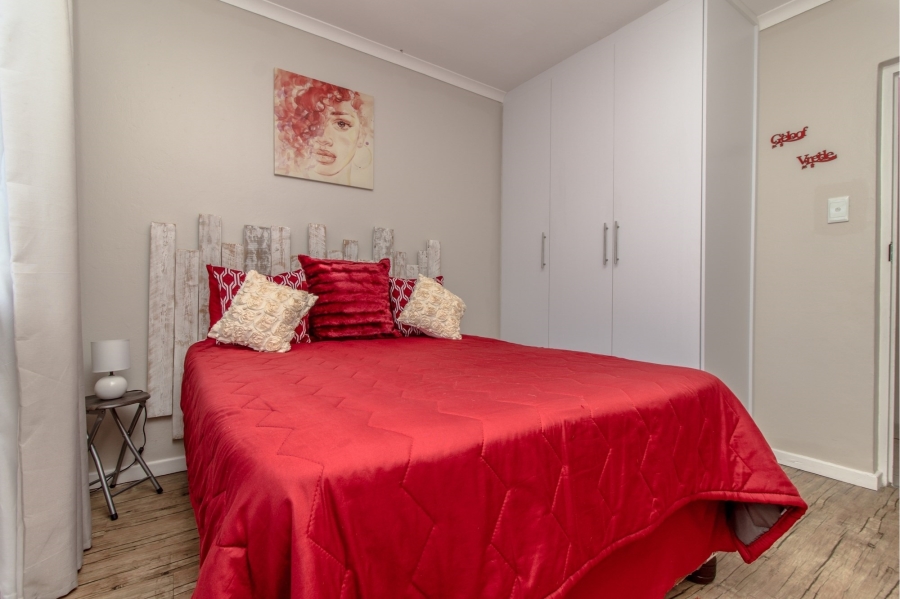 3 Bedroom Property for Sale in Franskraal Western Cape
